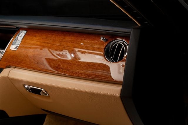 2010 Rolls-Royce Ghost 4dr Sedan - 23098444 - 18