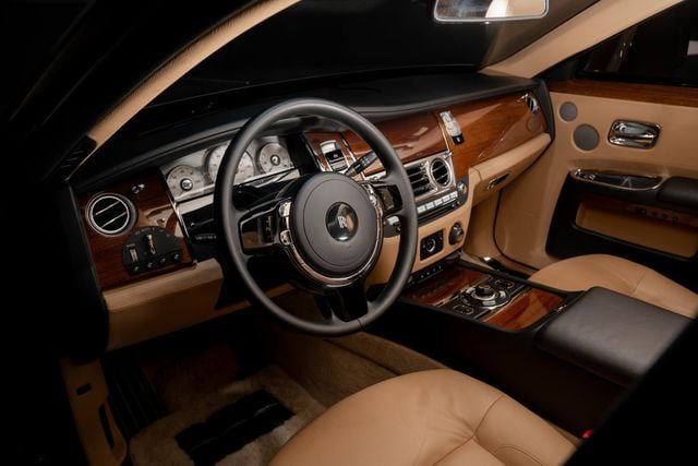 2010 Rolls-Royce Ghost 4dr Sedan - 23098444 - 8
