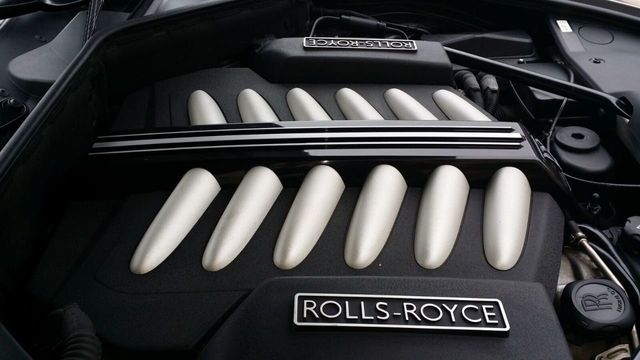 2010 Rolls-Royce Ghost 4dr Sedan - 14633125 - 10