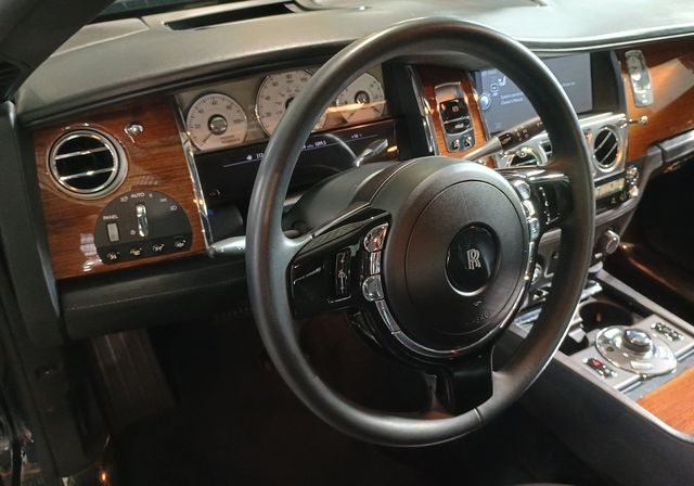 2010 Rolls-Royce Ghost 4dr Sedan Clean Carfax Florida Car - 23043053 - 18
