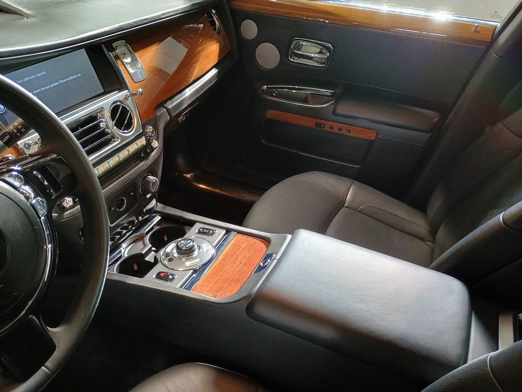 2010 Rolls-Royce Ghost 4dr Sedan Clean Carfax Florida Car - 23043053 - 19