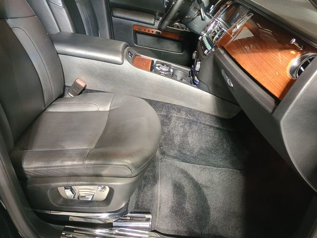 2010 Rolls-Royce Ghost 4dr Sedan Clean Carfax Florida Car - 23043053 - 32