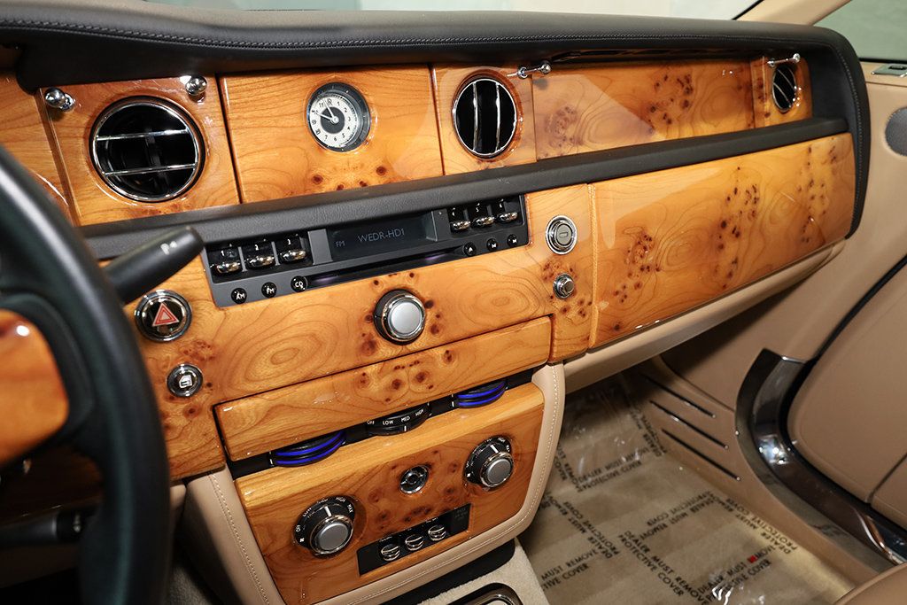 2010 Rolls-Royce Phantom Coupe 2dr Coupe - 23022670 - 25