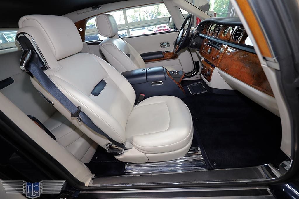 2010 Rolls-Royce Phantom Coupe 2dr Coupe - 23032894 - 17