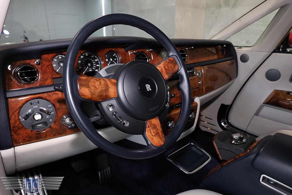 2010 Rolls-Royce Phantom Coupe 2dr Coupe - 23032894 - 25