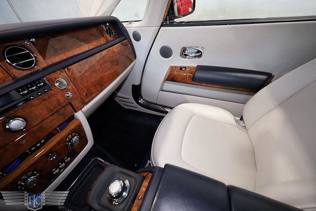 2010 Rolls-Royce Phantom Coupe 2dr Coupe - 23032894 - 28
