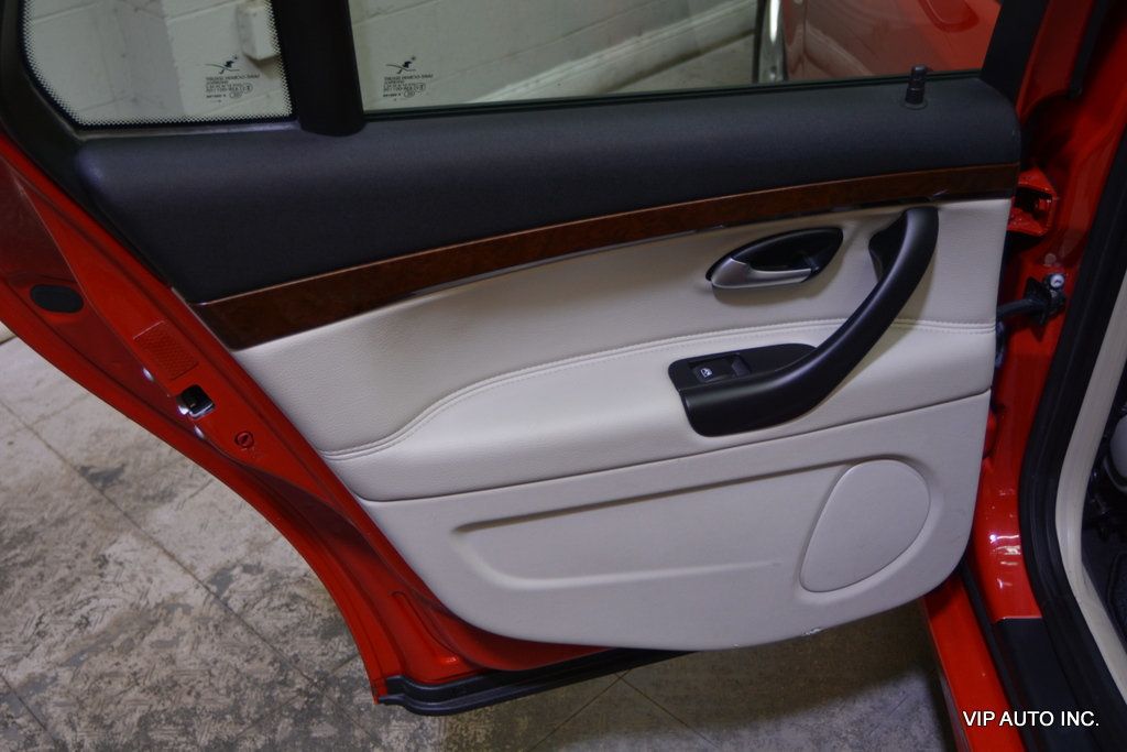 2010 Saab 9-3 4dr Wagon FWD - 23085579 - 16