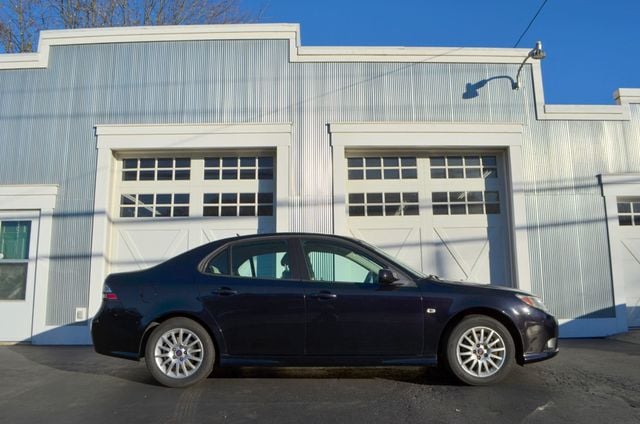 2010 Saab 9-3 local trade -  6 Speed Manual Transmission - 22557973 - 1