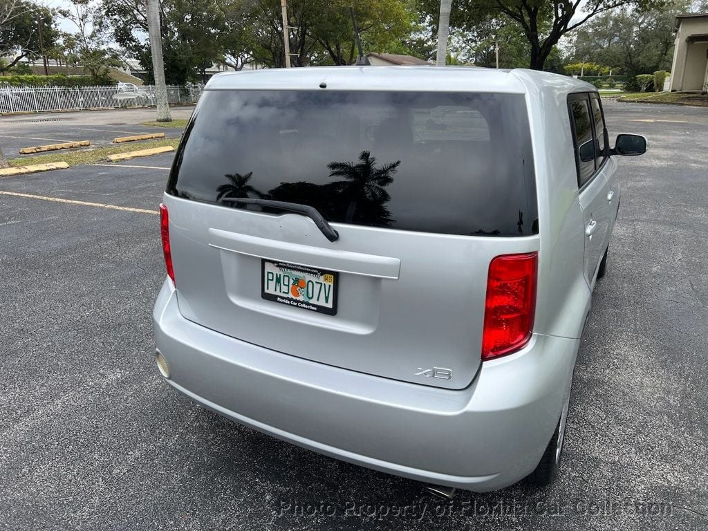 2010 Scion xB Release Series Wagon 5-Speed Manual - 22353885 - 17