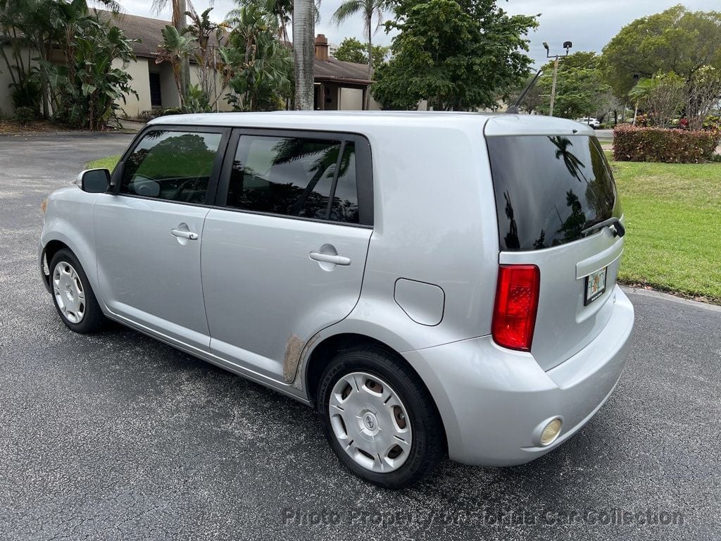 2010 Scion xB Release Series Wagon 5-Speed Manual - 22353885 - 2