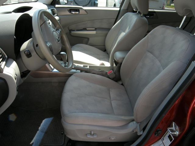 2010 Subaru Forester 2.5X Premium - 22828023 - 6