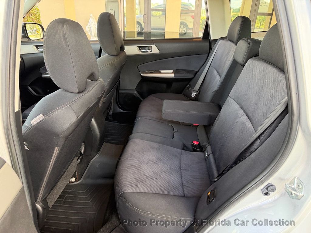 2010 Subaru Forester 2.5X Premium 4WD PZEV Automatic - 22953466 - 32