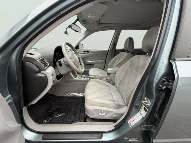 2010 Subaru Forester 2.5X Premium AWD 4dr Wagon 4A - 22965139 - 13