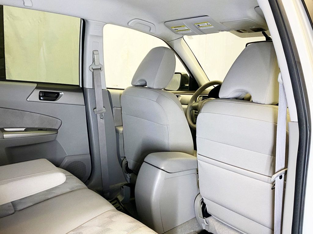 2010 Subaru Forester 2.5X photo 31