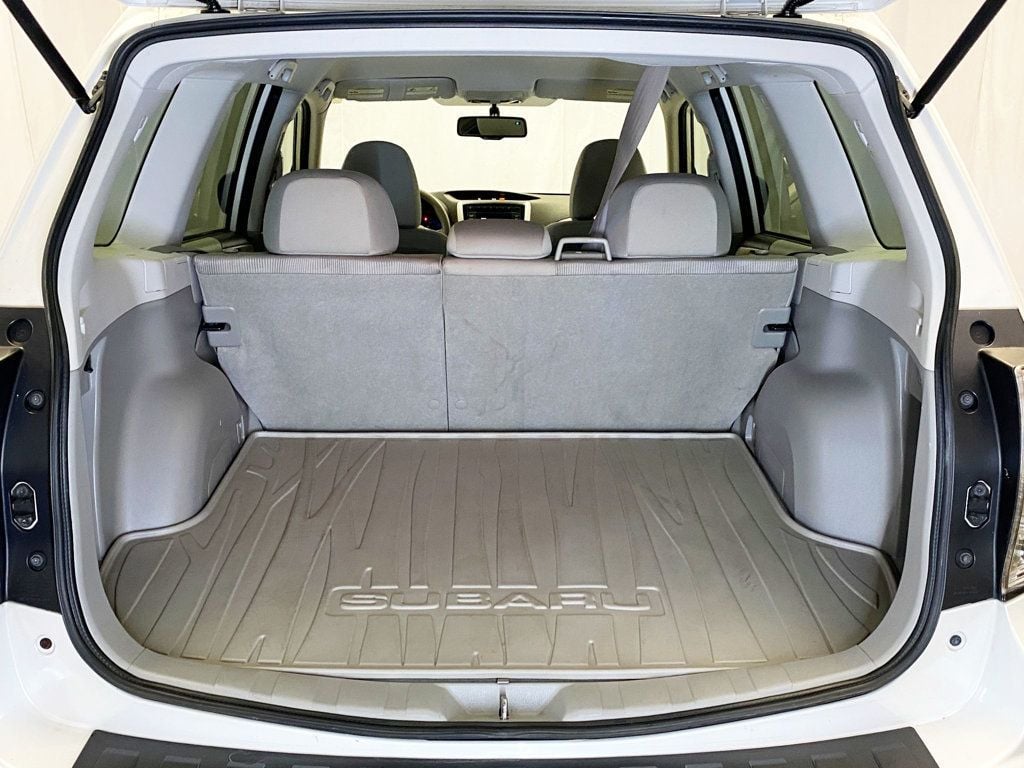 2010 Subaru Forester 2.5X photo 35