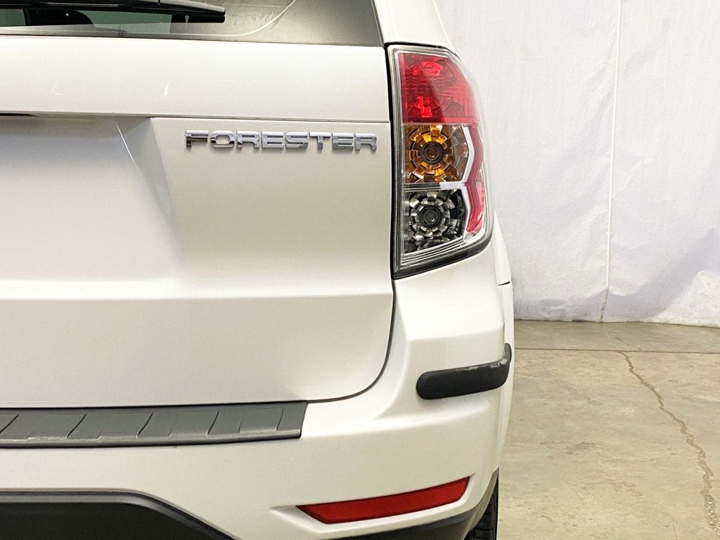 2010 Subaru Forester 2.5X photo 2
