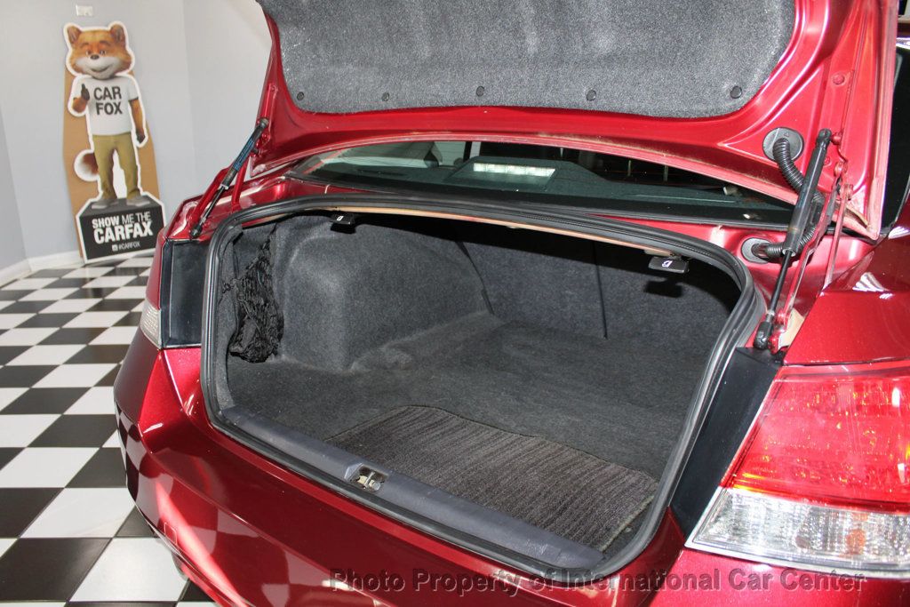 2010 Subaru Legacy 4dr Sedan H4 Automatic 2.5i Limited - 22929132 - 23