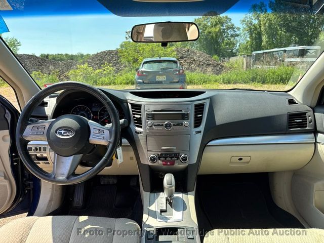 2010 Subaru Outback 4dr Wagon H4 Automatic 2.5i Premium All-Weather - 23045555 - 6