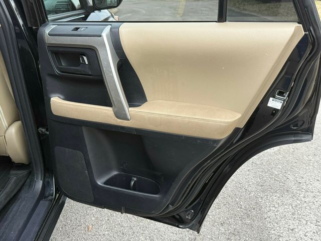 2010 Toyota 4Runner Remote Start, Leather, Apple CarPlay, Front Runner Rack, Ladder - 22986525 - 15