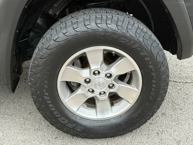 2010 Toyota 4Runner Remote Start, Leather, Apple CarPlay, Front Runner Rack, Ladder - 22986525 - 29