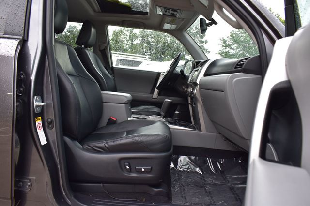 2010 Toyota 4Runner SR5 - 23049564 - 15