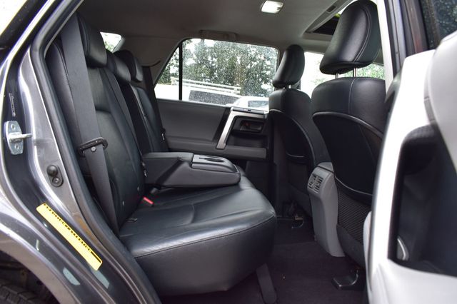 2010 Toyota 4Runner SR5 - 23049564 - 18