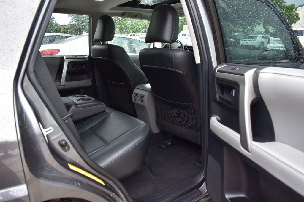 2010 Toyota 4Runner SR5 - 23049564 - 20