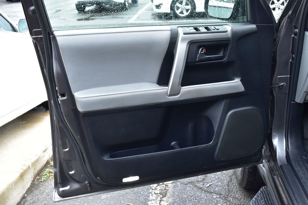 2010 Toyota 4Runner SR5 - 23049564 - 52