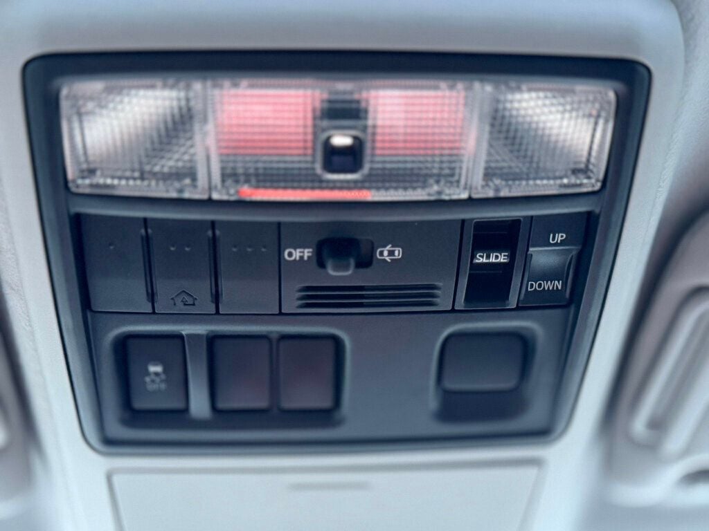 2010 Toyota 4Runner SR5  -  4 BRAND NEW TIRES - 22983558 - 35