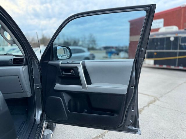 2010 Toyota 4Runner SR5  -  4 BRAND NEW TIRES - 22983558 - 41