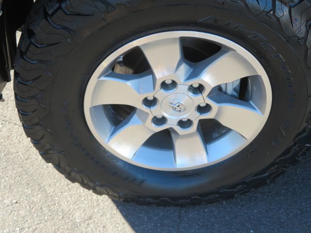 2010 Toyota 4Runner TOYOTA 4RUNNER 4X4 EXTRA CLEAN 2OWNER SR5  4X4  - 22975969 - 13