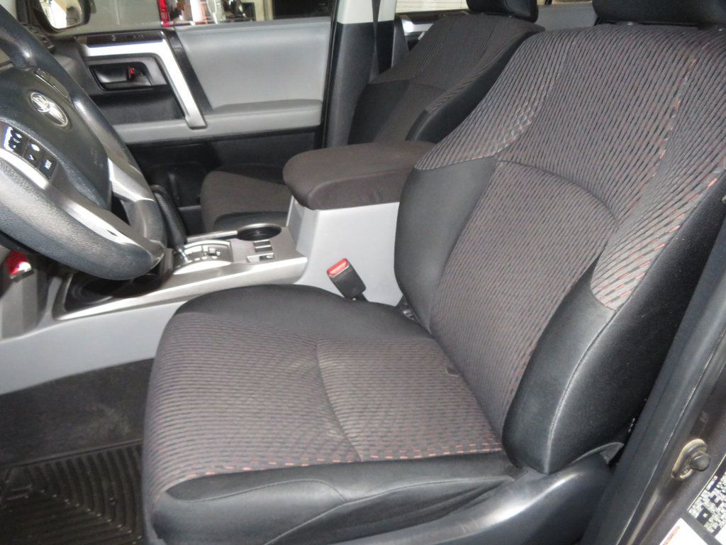 2010 Toyota 4Runner TOYOTA 4RUNNER 4X4 EXTRA CLEAN 2OWNER SR5  4X4  - 22975969 - 18