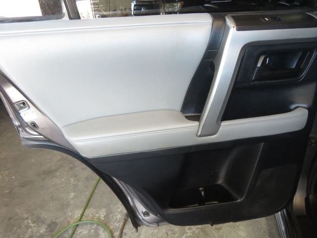 2010 Toyota 4Runner TOYOTA 4RUNNER 4X4 EXTRA CLEAN 2OWNER SR5  4X4  - 22975969 - 19