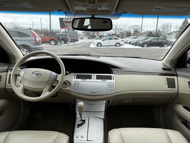 2010 Toyota Avalon 4dr Sedan XLS - 22969002 - 25