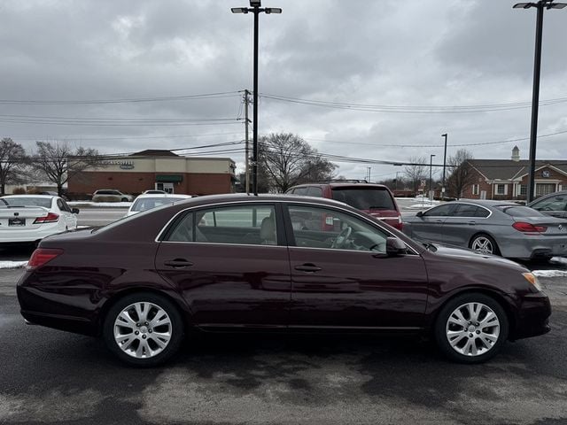 2010 Toyota Avalon 4dr Sedan XLS - 22969002 - 4