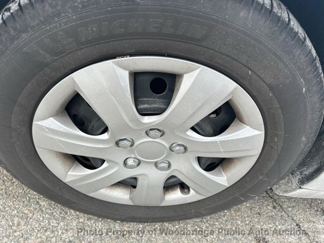 2010 Toyota Camry  - 22973785 - 23