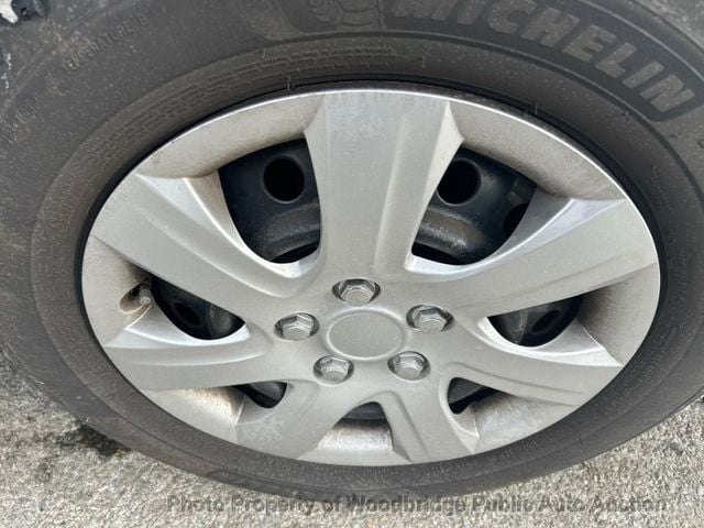 2010 Toyota Camry  - 22973785 - 24