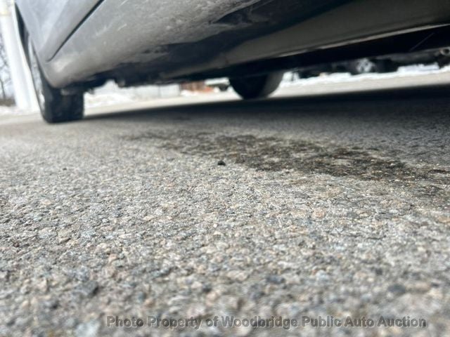 2010 Toyota Camry  - 22973785 - 28