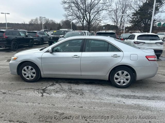 2010 Toyota Camry  - 22973785 - 4