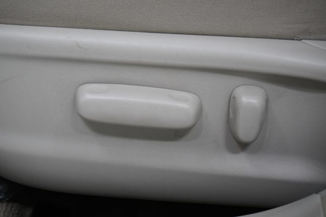 2010 Toyota Camry  - 22921710 - 12