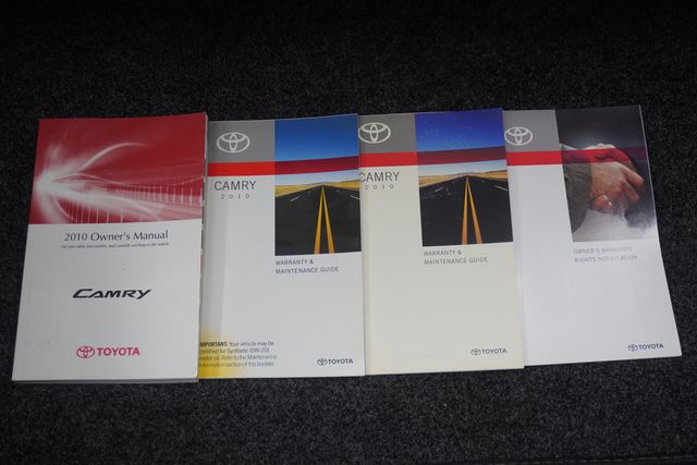 2010 Toyota Camry  - 22921710 - 17