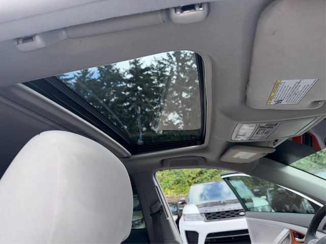 2010 Toyota Camry  - 23070541 - 31