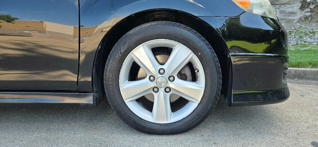 2010 Toyota Camry 1 Owner VERY LOW MILES Clean SE Leather 615-300-6004 - 23040071 - 35