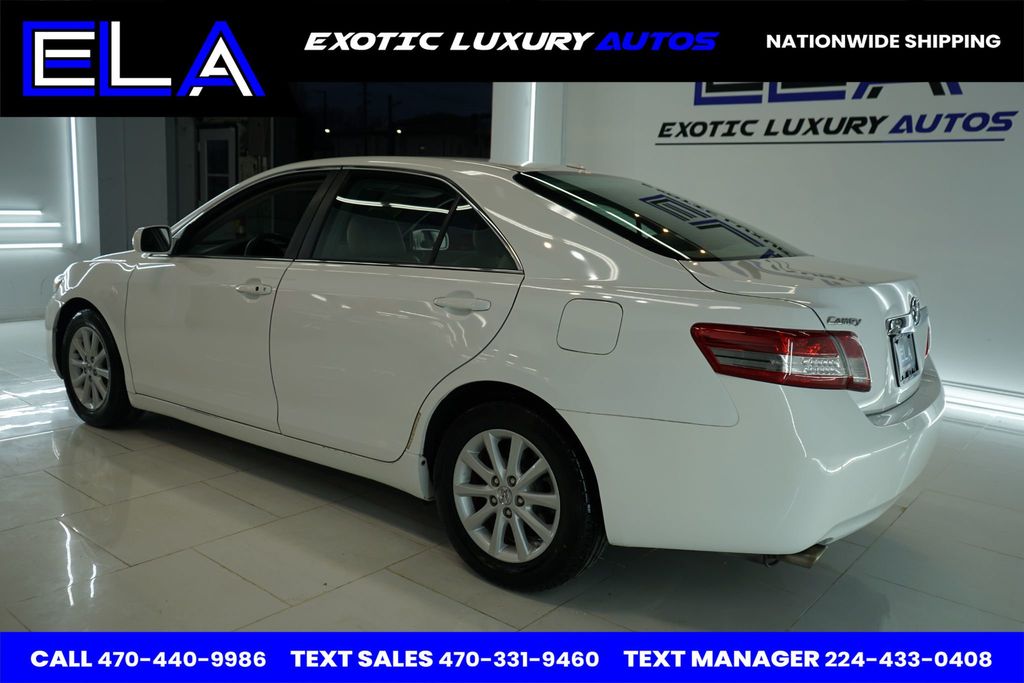 2010 Toyota Camry 1 OWNER! WOW! V6 XLE WITH NAVIGATION! REAR CAMERA! LEATHER!  - 22761079 - 9