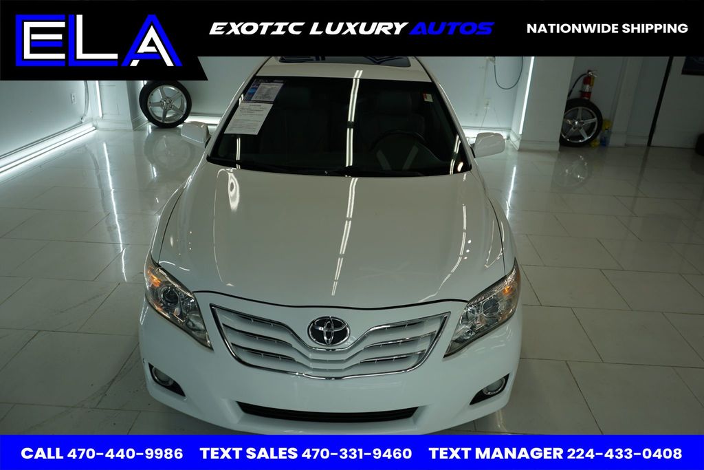 2010 Toyota Camry 1 OWNER! WOW! V6 XLE WITH NAVIGATION! REAR CAMERA! LEATHER!  - 22761079 - 21