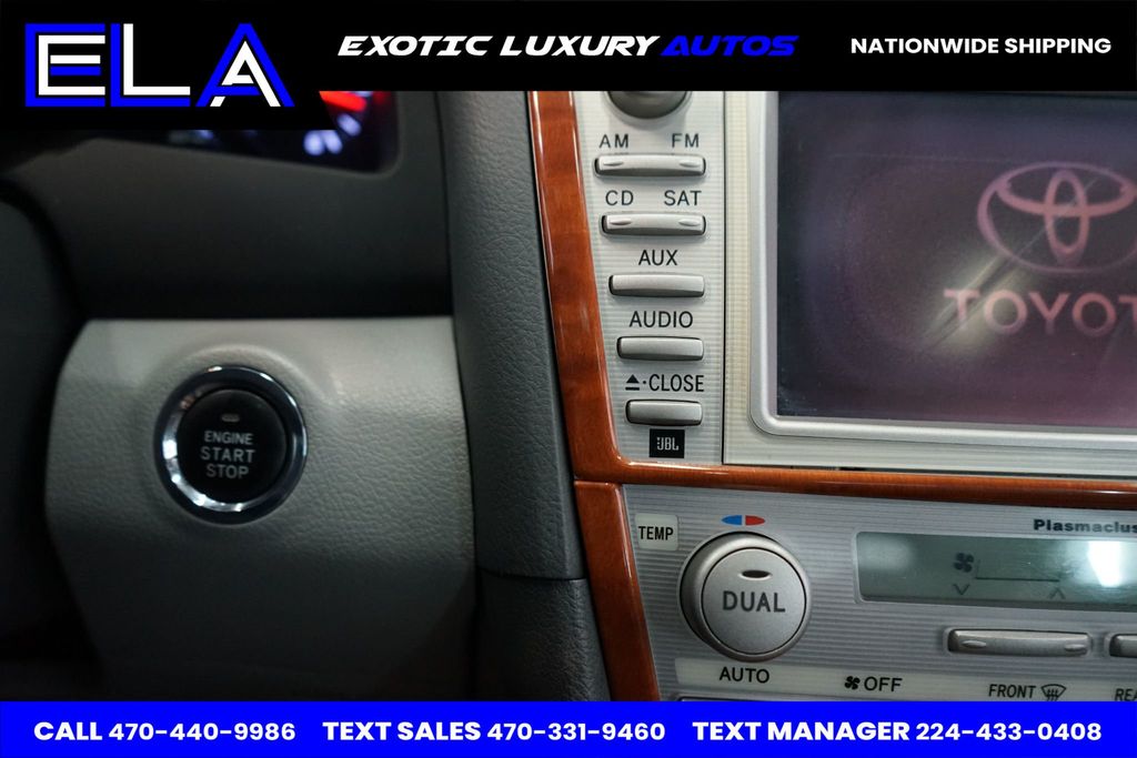 2010 Toyota Camry 1 OWNER! WOW! V6 XLE WITH NAVIGATION! REAR CAMERA! LEATHER!  - 22761079 - 37