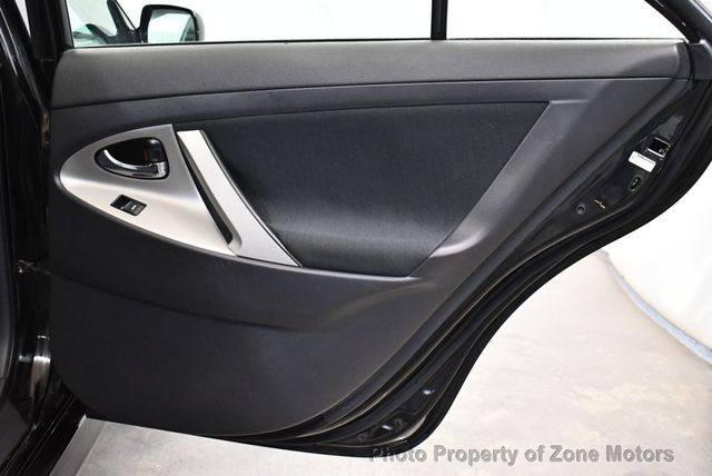 2010 Toyota Camry 4dr Sedan I4 Automatic - 23020497 - 16