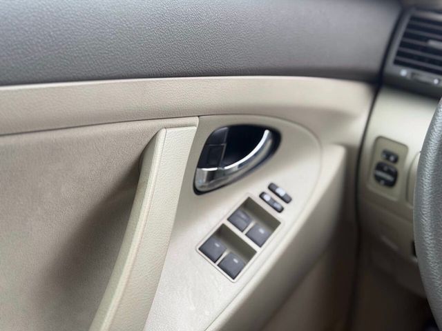 2010 Toyota Camry 4dr Sedan I4 Automatic LE - 22972317 - 11