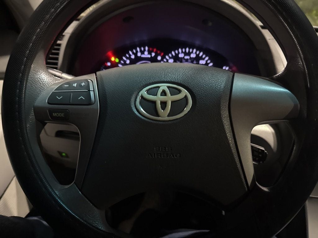 2010 Toyota Camry 4dr Sedan I4 Automatic LE - 22939108 - 10