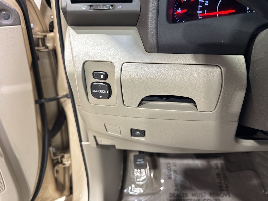 2010 Toyota Camry 4dr Sedan I4 Automatic LE - 22993283 - 11